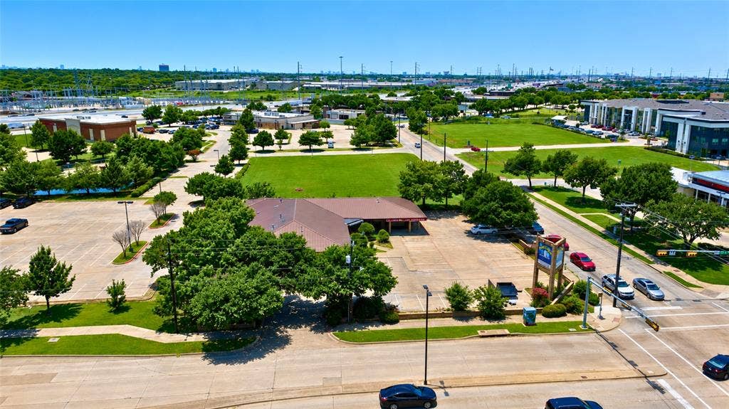 4821 Saturn Road, Garland, TX 75041 4821 Saturn Road, Garland, TX 75041