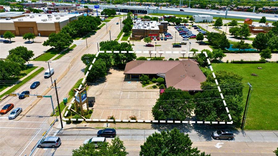 Property photo for 4821 Saturn Road, Garland, TX