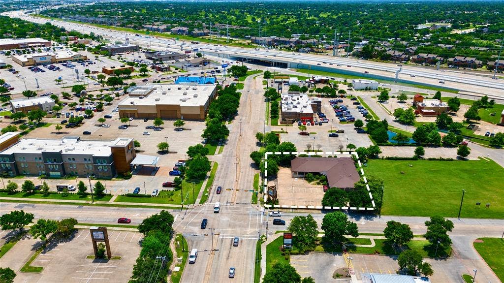4821 Saturn Road, Garland, TX 75041 4821 Saturn Road, Garland, TX 75041