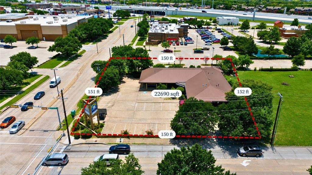 4821 Saturn Road, Garland, TX 75041 4821 Saturn Road, Garland, TX 75041