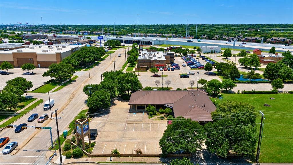 4821 Saturn Road, Garland, TX 75041 4821 Saturn Road, Garland, TX 75041