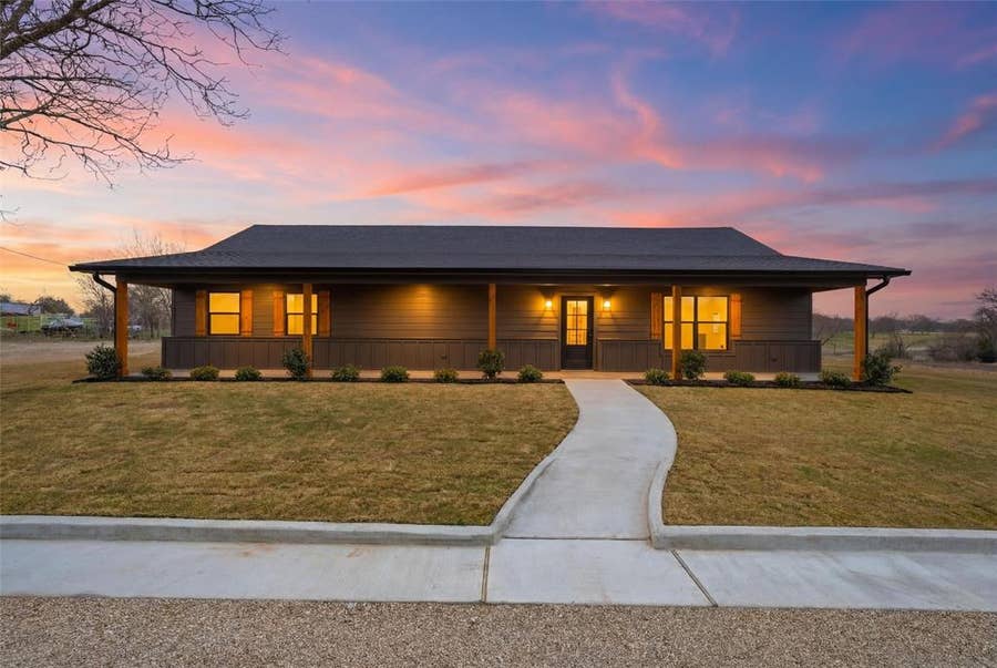 Property photo for 2303 Pilgrim Lane, Lorena, TX