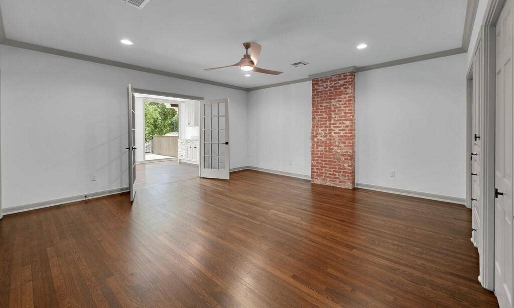 2825 Lake Air Drive, Waco, TX 76710 2825 Lake Air Drive, Waco, TX 76710
