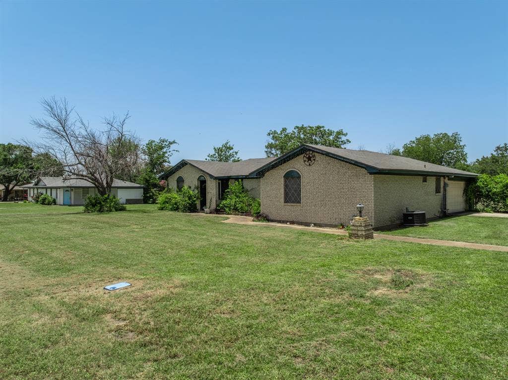 195 Amy Joy Drive, China Spring, TX 76633 195 Amy Joy Drive, China Spring, TX 76633