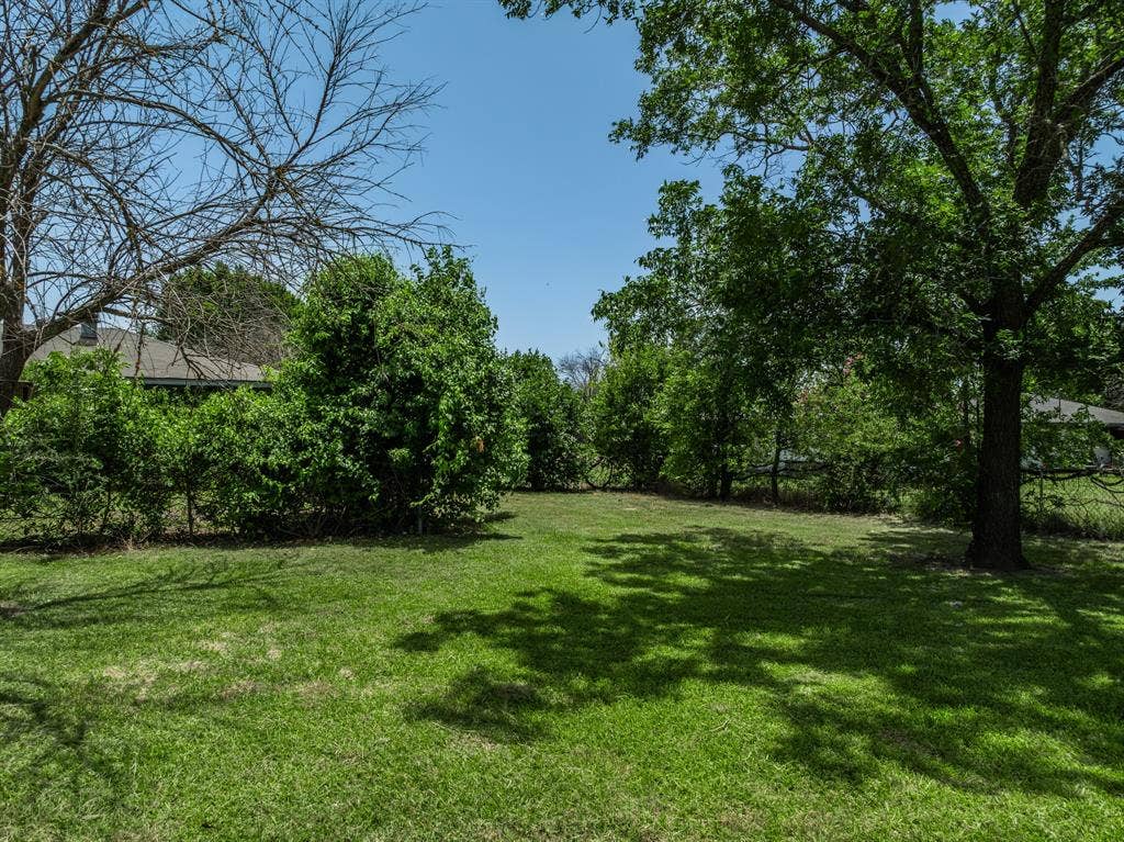 195 Amy Joy Drive, China Spring, TX 76633 195 Amy Joy Drive, China Spring, TX 76633