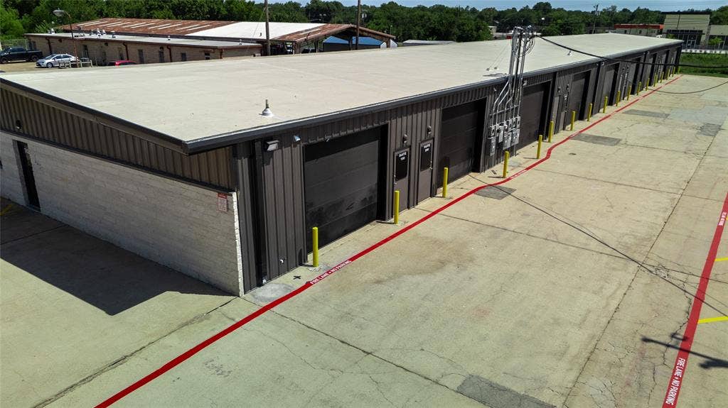 742 Dalworth Drive, #200, Mesquite, TX 75149 742 Dalworth Drive, #200, Mesquite, TX 75149