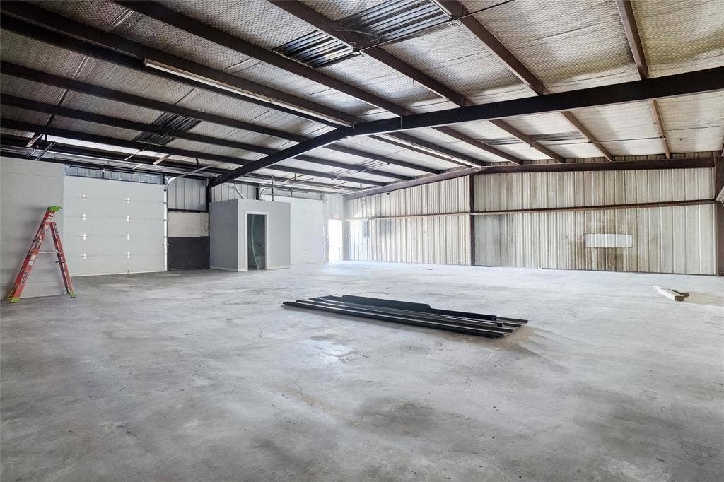 742 Dalworth Drive, #300, Mesquite, TX 75149 742 Dalworth Drive, #300, Mesquite, TX 75149