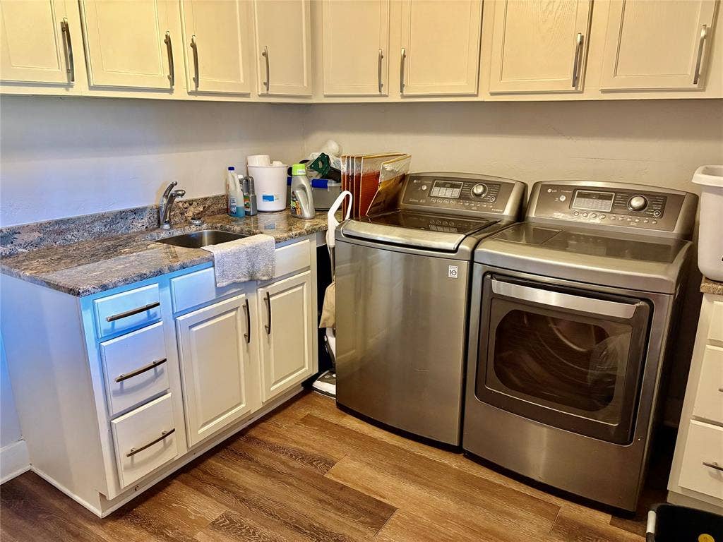 221 La Jolla Drive, Athens, TX 75751 221 La Jolla Drive, Athens, TX 75751