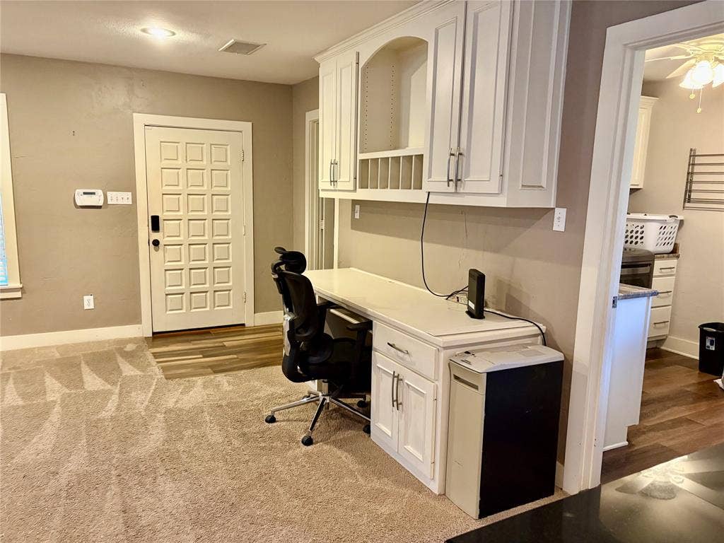 221 La Jolla Drive, Athens, TX 75751 221 La Jolla Drive, Athens, TX 75751