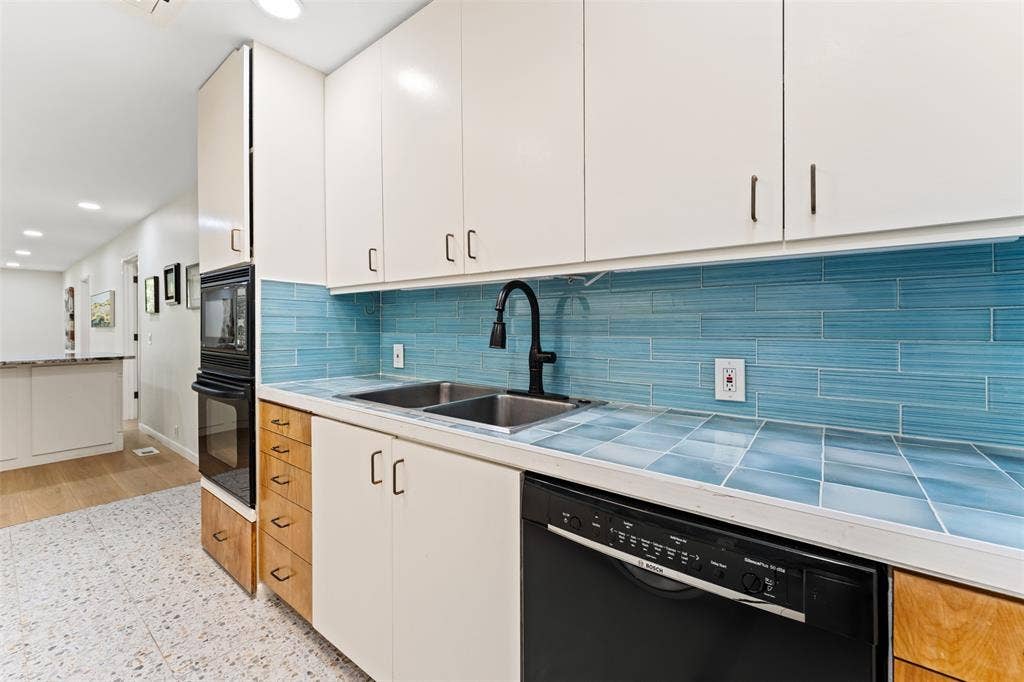 3020 N 43rd Street, Waco, TX 76710 3020 N 43rd Street, Waco, TX 76710