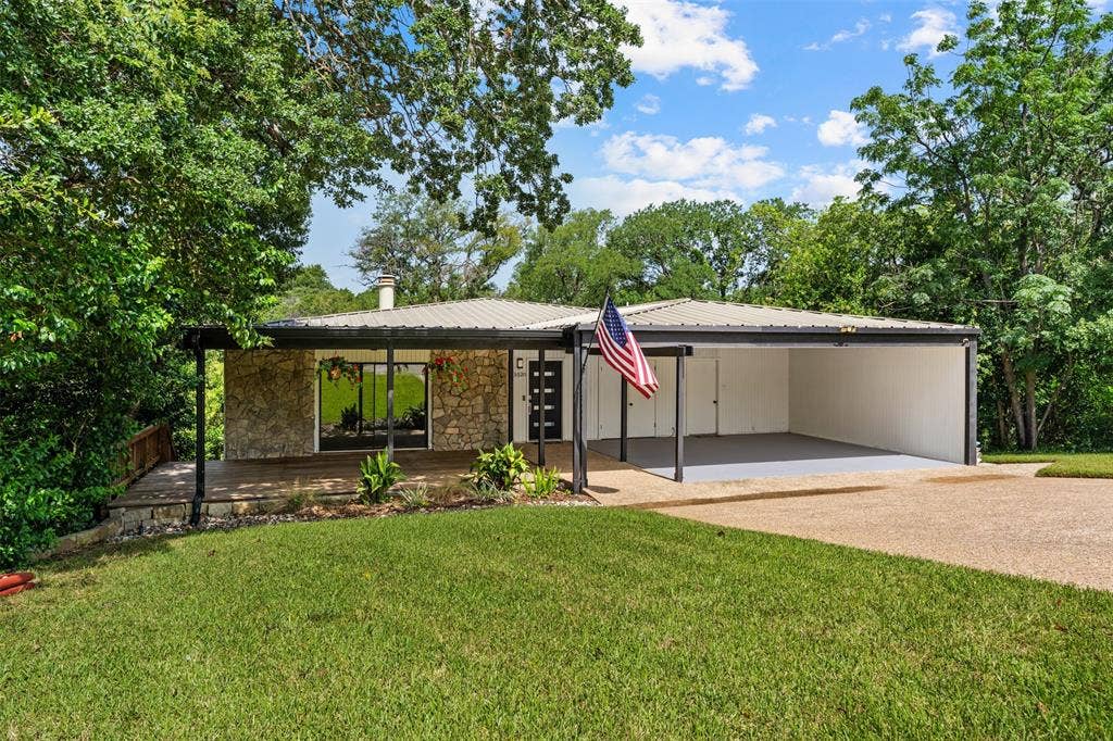 3020 N 43rd Street, Waco, TX 76710 3020 N 43rd Street, Waco, TX 76710