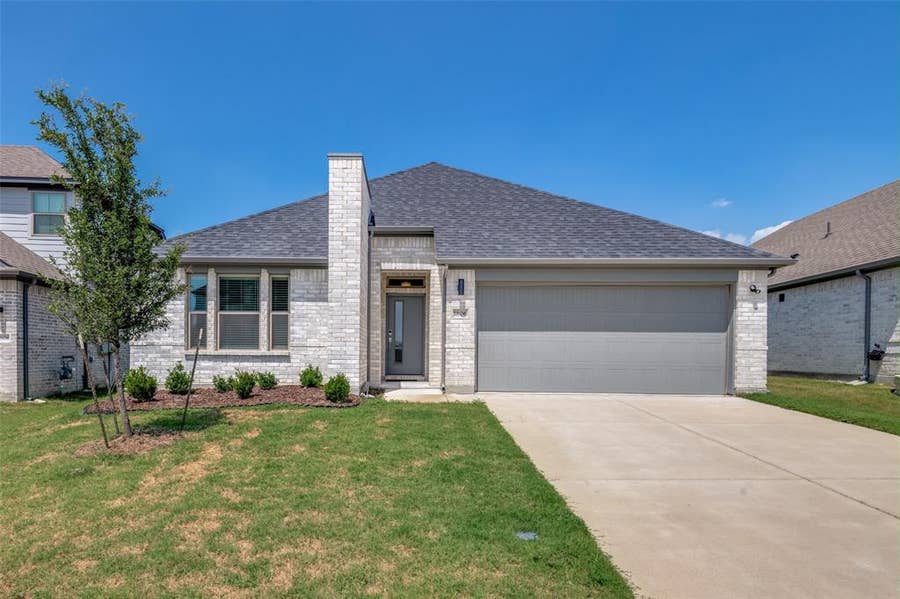 Property photo for 1806 Balfour Bend, Forney, TX