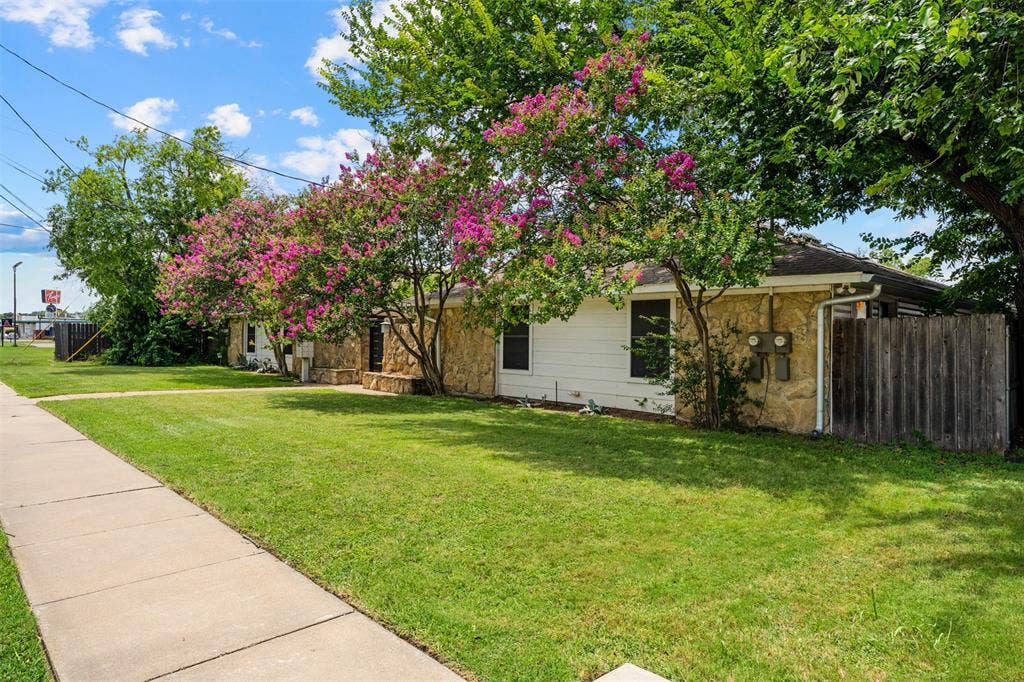 1405 Speight Avenue, #1, Waco, TX 76706 1405 Speight Avenue, #1, Waco, TX 76706