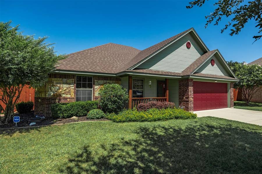 Property photo for 1221 Eagle Lake Drive, Azle, TX