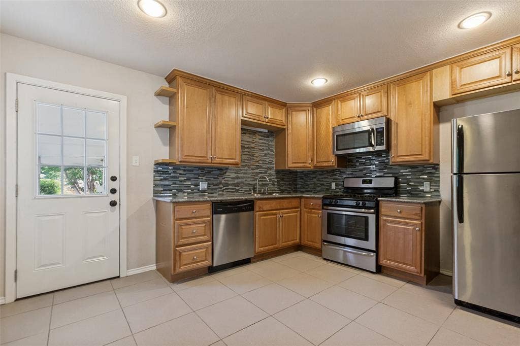 1769 Crestridge Drive, Garland, TX 75042 1769 Crestridge Drive, Garland, TX 75042