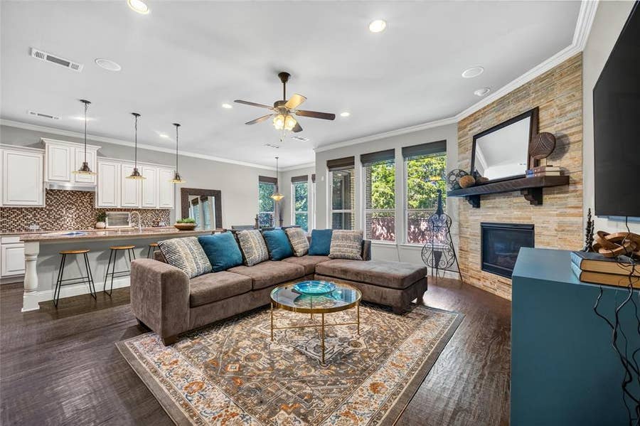 Property photo for 13611 COBBLESTONE Drive, Farmers Branch, TX