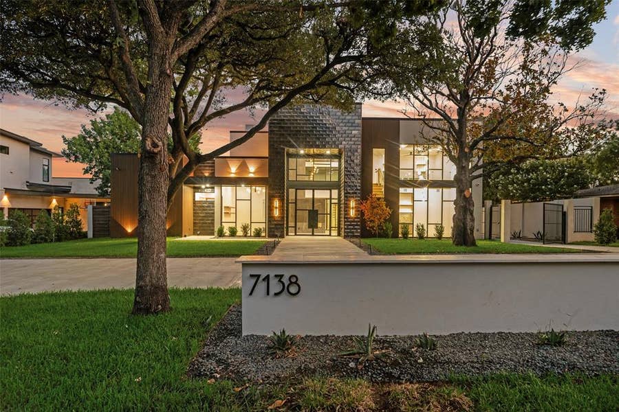 Property photo for 7138 Azalea Lane, Dallas, TX
