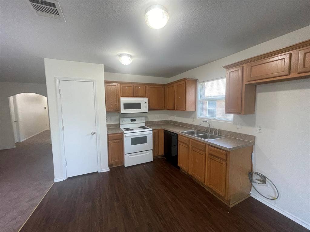 1306 Trent Street, Seagoville, TX 75159 1306 Trent Street, Seagoville, TX 75159