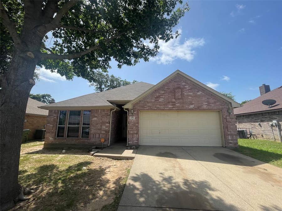 Property photo for 1306 Trent Street, Seagoville, TX