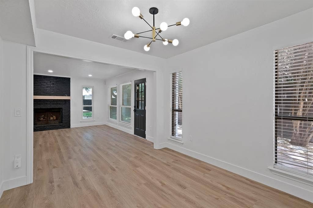 4021 San Mateo Drive, Plano, TX 75093 4021 San Mateo Drive, Plano, TX 75093