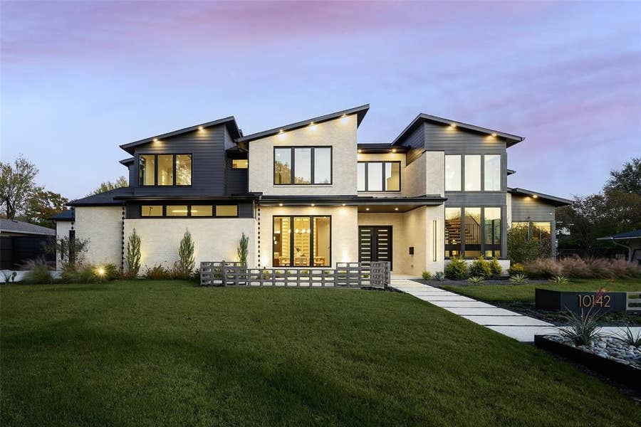 Property photo for 10142 Coppedge Lane, Dallas, TX