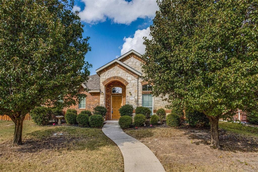 1627 Summerfield Drive, Allen, TX 75002 1627 Summerfield Drive, Allen, TX 75002