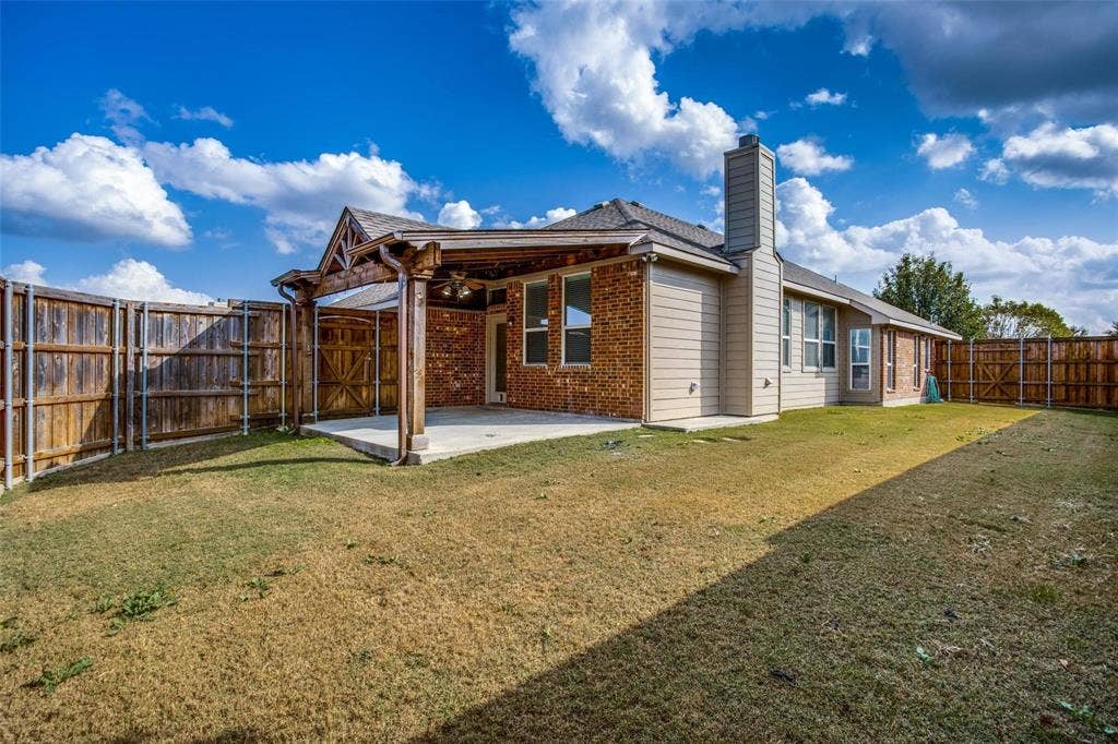 1627 Summerfield Drive, Allen, TX 75002 1627 Summerfield Drive, Allen, TX 75002