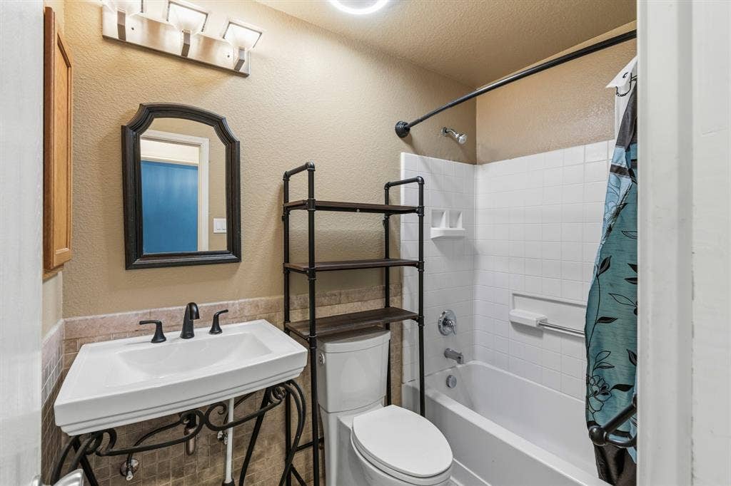 2217 Eisenhower Drive, McKinney, TX 75071