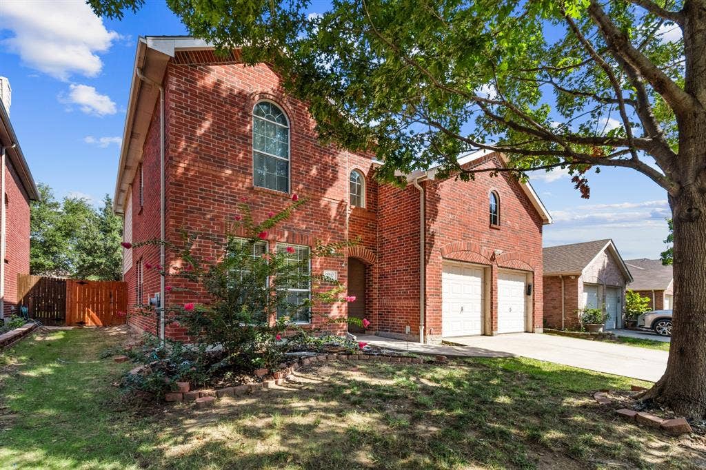 2217 Eisenhower Drive, McKinney, TX 75071