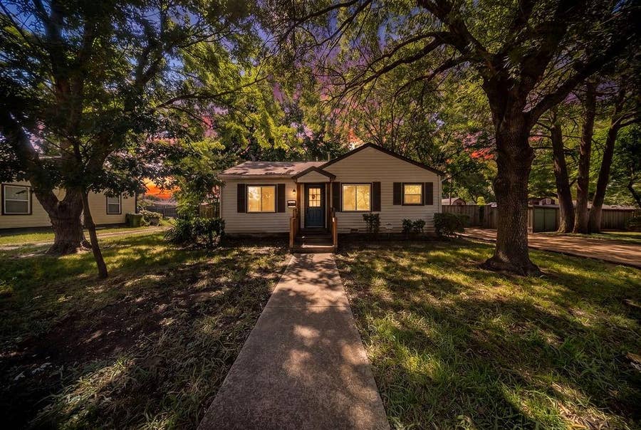 Property photo for 1116 Edgefield Drive, Garland, TX