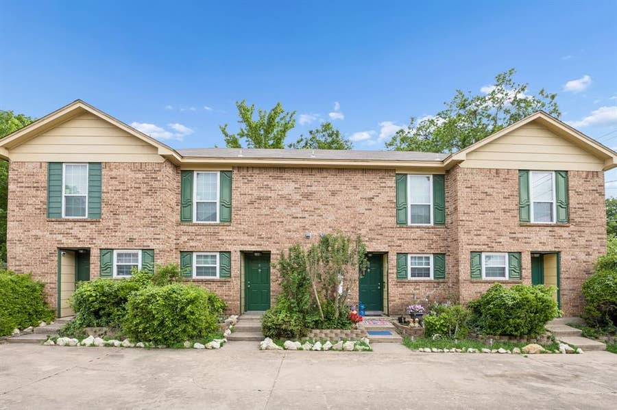 Property photo for 3732 Bonnie Drive, Fort Worth, TX