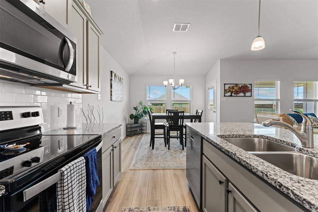 10805 Peperak Court, Waco, TX 76708