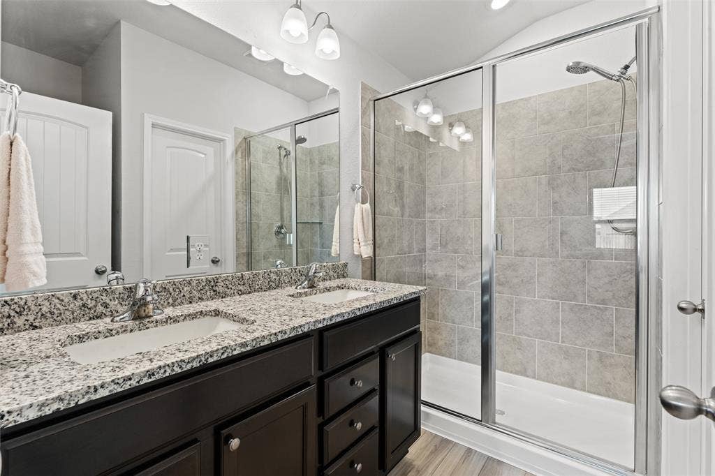 10805 Peperak Court, Waco, TX 76708