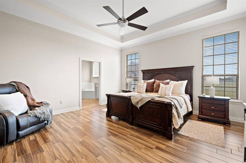 1009 Summerlin Drive, Granbury, TX 76048 1009 Summerlin Drive, Granbury, TX 76048