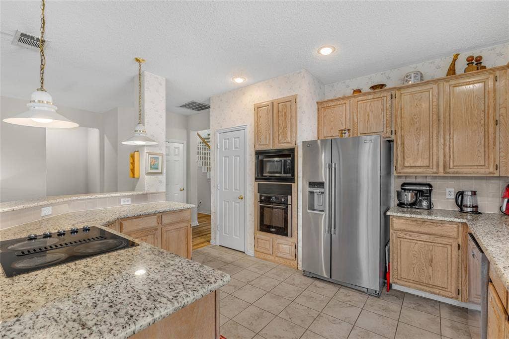 4105 Crest Ridge Drive, Irving, TX 75061 4105 Crest Ridge Drive, Irving, TX 75061