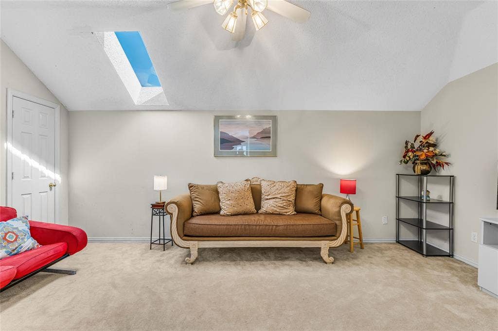 4105 Crest Ridge Drive, Irving, TX 75061 4105 Crest Ridge Drive, Irving, TX 75061