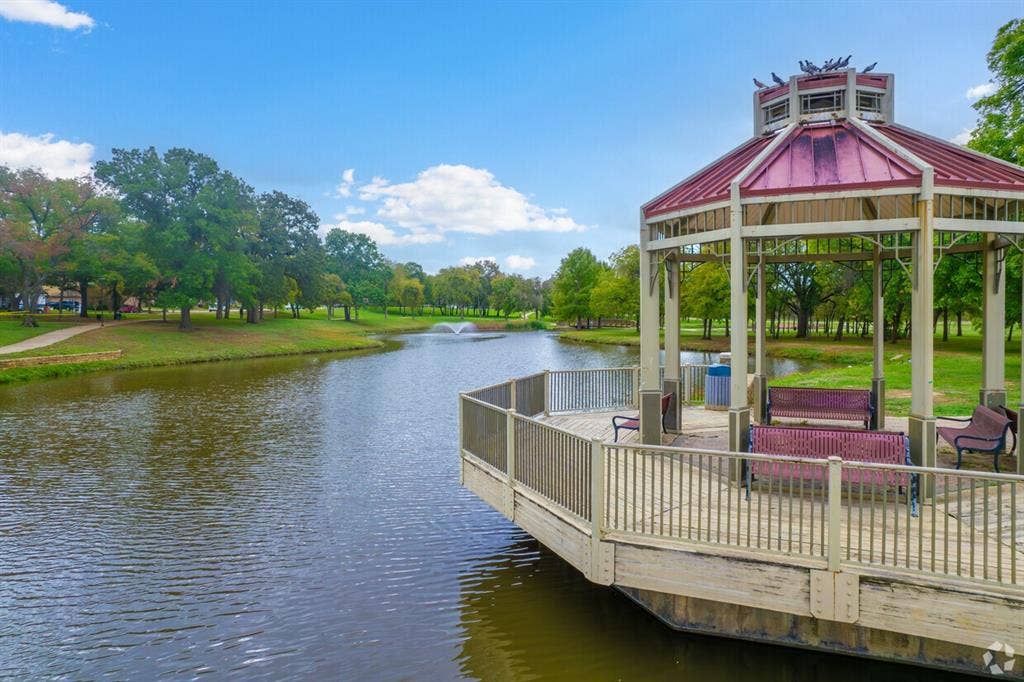 4105 Crest Ridge Drive, Irving, TX 75061 4105 Crest Ridge Drive, Irving, TX 75061