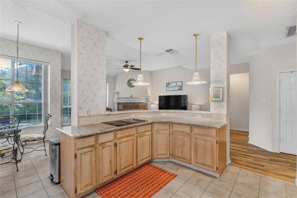 4105 Crest Ridge Drive, Irving, TX 75061 4105 Crest Ridge Drive, Irving, TX 75061