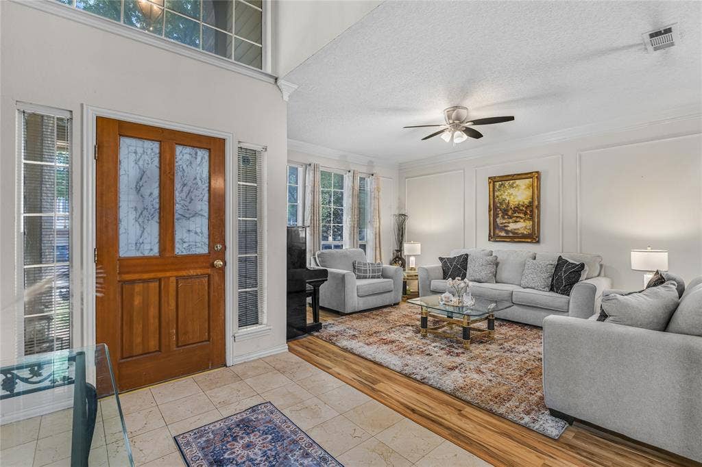 4105 Crest Ridge Drive, Irving, TX 75061 4105 Crest Ridge Drive, Irving, TX 75061
