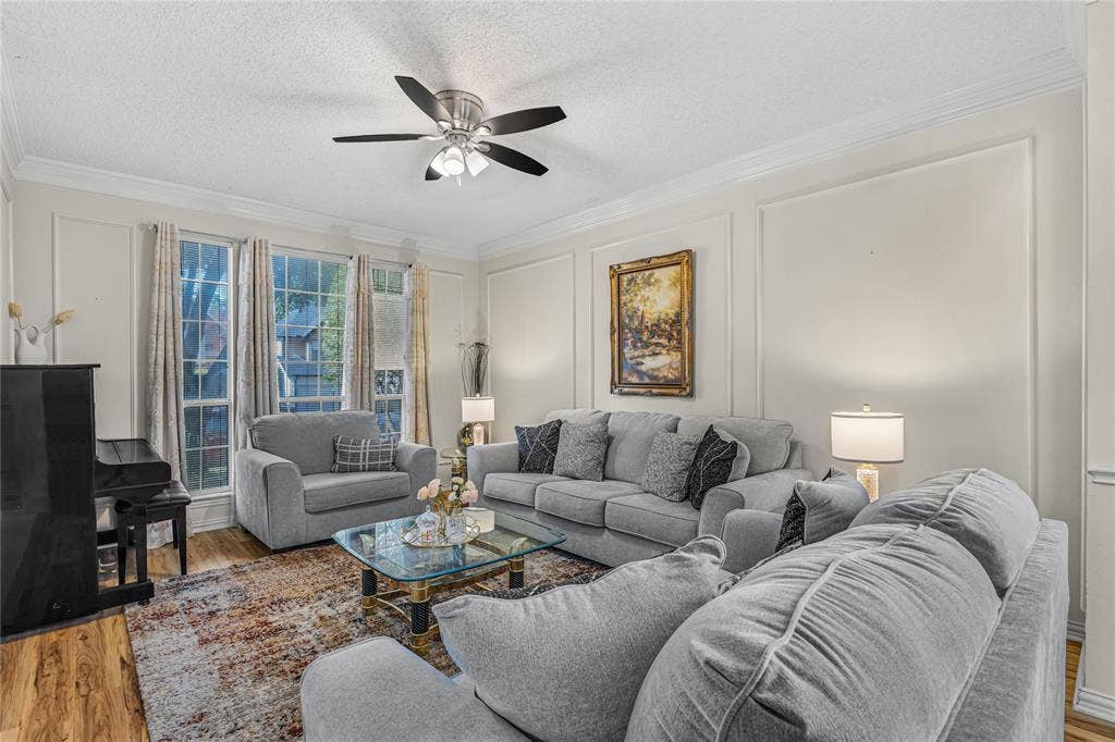 4105 Crest Ridge Drive, Irving, TX 75061 4105 Crest Ridge Drive, Irving, TX 75061