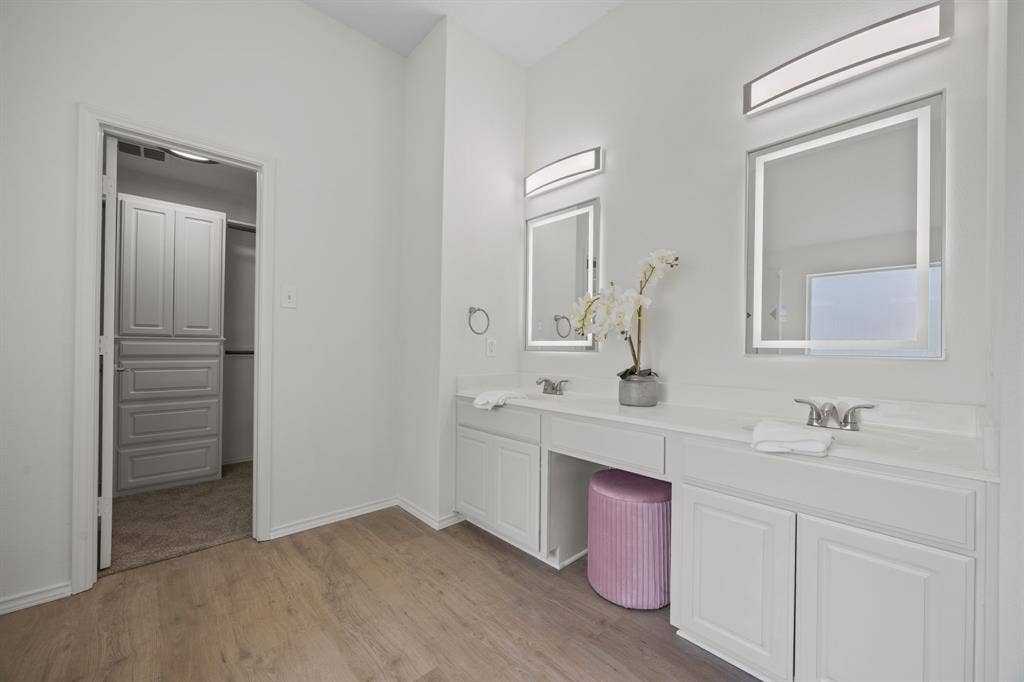 9503 Saddle Drive, Frisco, TX 75035 9503 Saddle Drive, Frisco, TX 75035