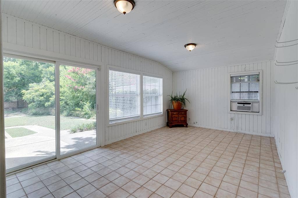 7064 Brooks Avenue, Richland Hills, TX 76118 7064 Brooks Avenue, Richland Hills, TX 76118