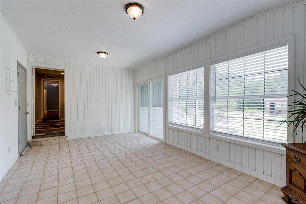 7064 Brooks Avenue, Richland Hills, TX 76118 7064 Brooks Avenue, Richland Hills, TX 76118