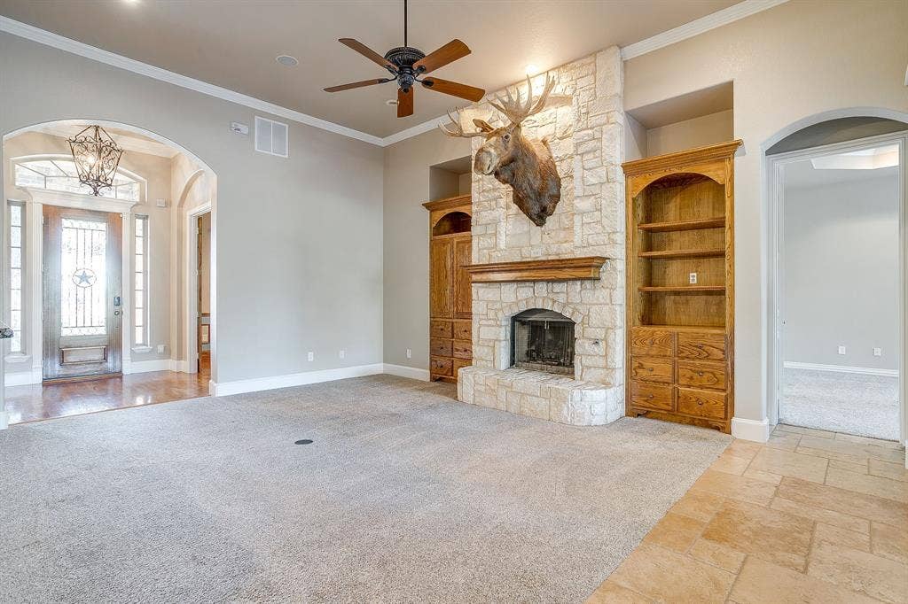 9549 Dickson Road, Fort Worth, TX 76179 9549 Dickson Road, Fort Worth, TX 76179