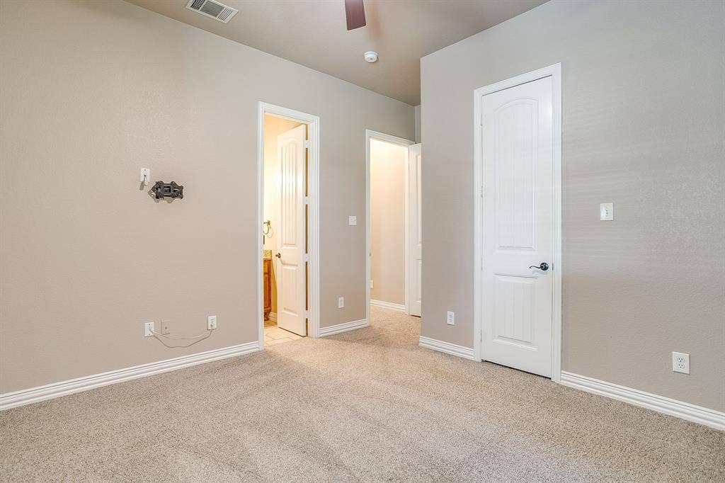 9549 Dickson Road, Fort Worth, TX 76179 9549 Dickson Road, Fort Worth, TX 76179