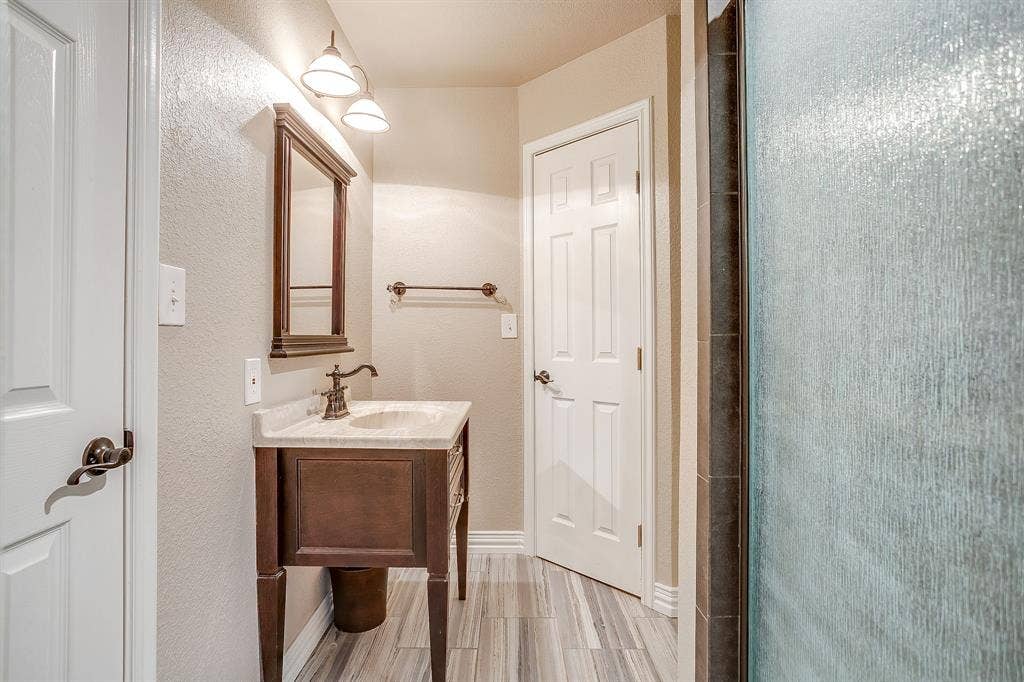 9549 Dickson Road, Fort Worth, TX 76179 9549 Dickson Road, Fort Worth, TX 76179