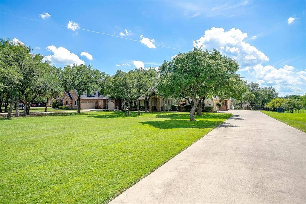 9549 Dickson Road, Fort Worth, TX 76179 9549 Dickson Road, Fort Worth, TX 76179