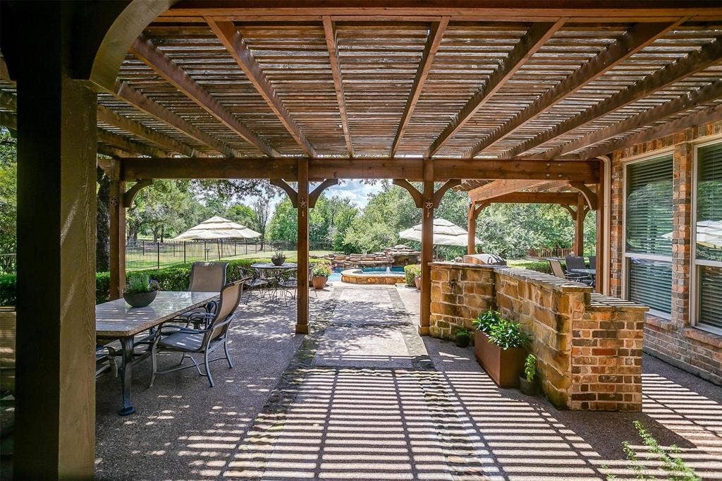 9549 Dickson Road, Fort Worth, TX 76179 9549 Dickson Road, Fort Worth, TX 76179