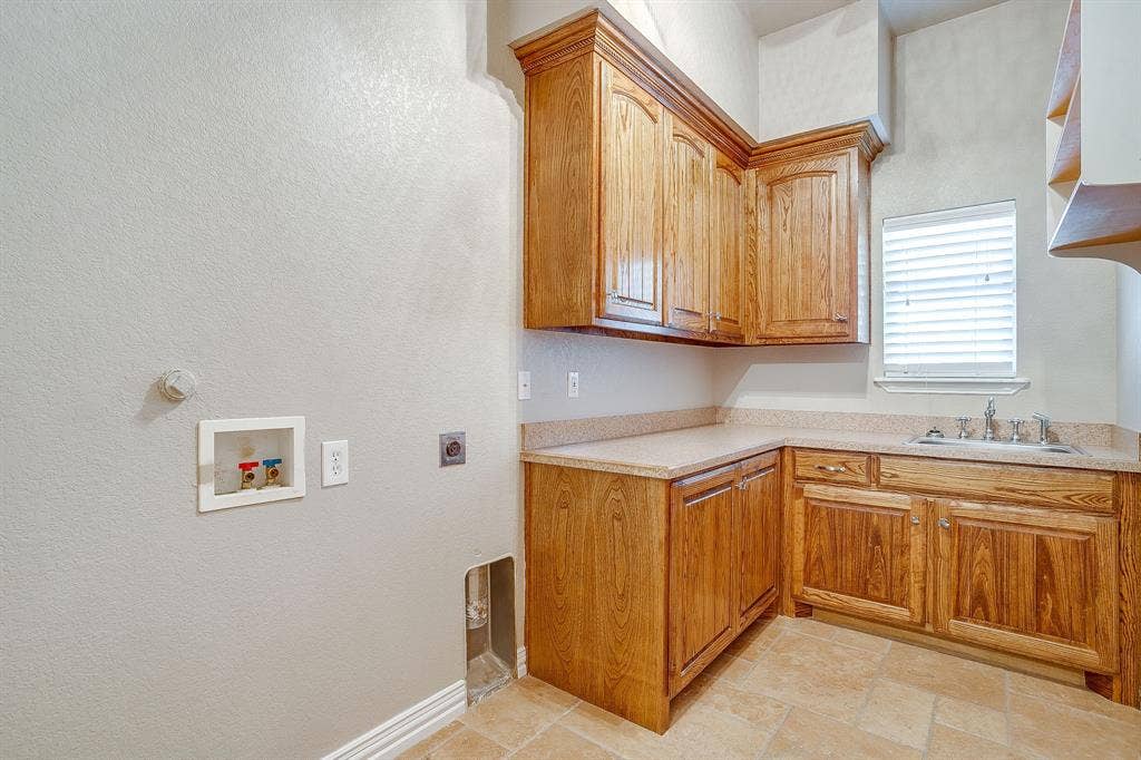 9549 Dickson Road, Fort Worth, TX 76179 9549 Dickson Road, Fort Worth, TX 76179