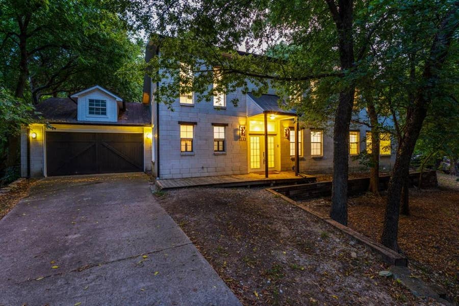 Property photo for 1233 Lady Lane, Duncanville, TX